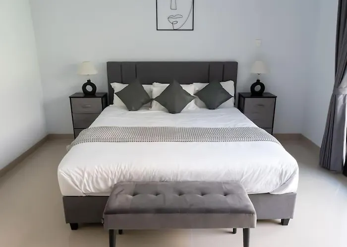 Simco 3 En-suite Bedrooms チャングー